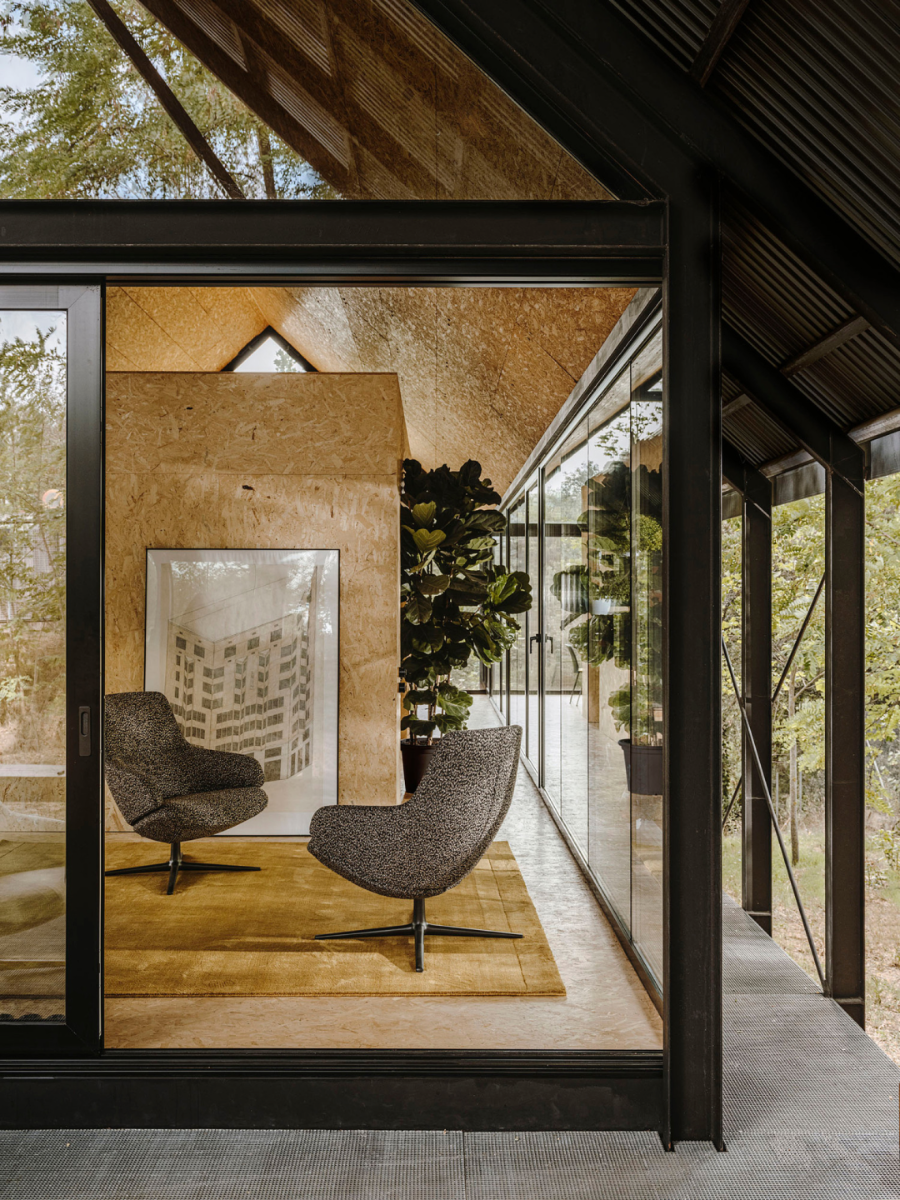 Arper Aston Club Lounge Chairs Collection Arper